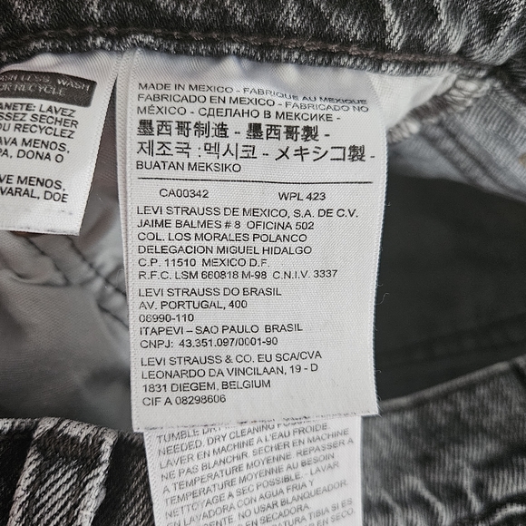 Levi's 501 Red Tab Skinny Washed Black Jeans - Picture 10 of 10